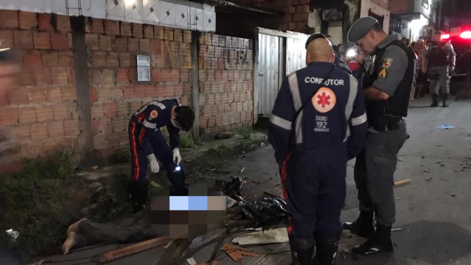 Justiça com as próprias mãos –  Assaltante é morto a pauladas por populares no Monte Pascoal