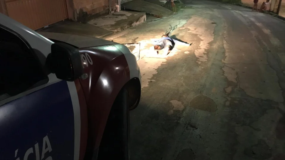 Jovem é assassinado a tiros no Conjunto Cidadão IV