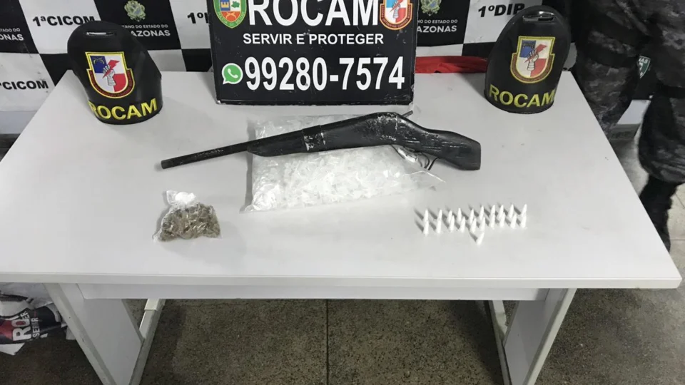 11 pessoas são presas com armas e drogas em diferentes bairros de Manaus