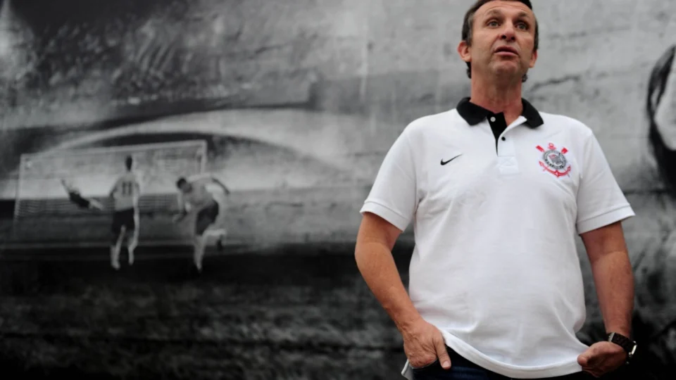 Jogo beneficente de ex-jogadores do Corinthians é adiado em Manaus