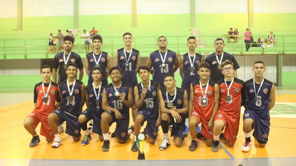 Escola Nilton Lins é campeã amazonense de vôlei Sub-17 Masculino