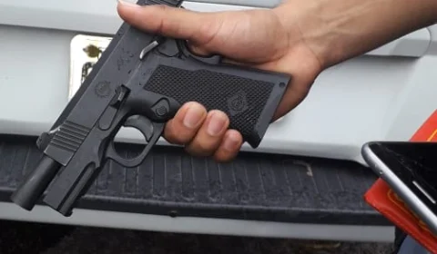 Tiroteio no Santa Etelvina aterroriza moradores; ao menos uma mulher foi presa