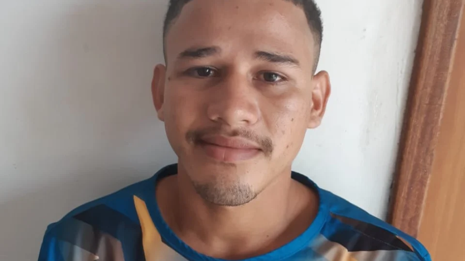 Jovem é preso suspeito de cometer roubos e corrupção de menores no AM