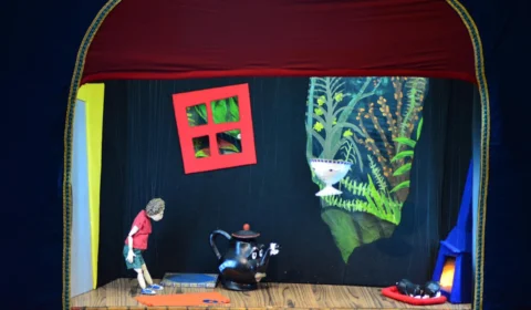 Última apresentação do ‘Ópera Mirim’ é realizada no Hall do Teatro Amazonas