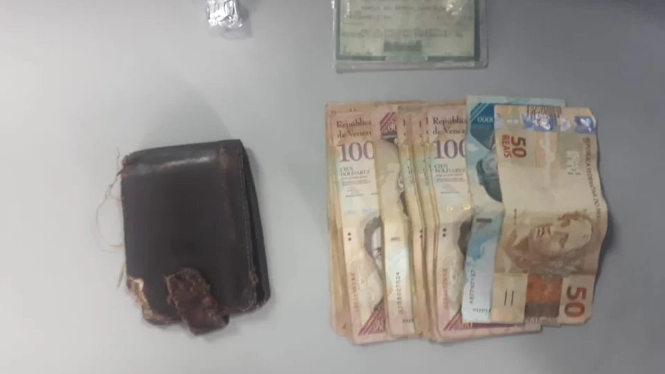 17 pessoas são presas com armas e drogas em Manaus