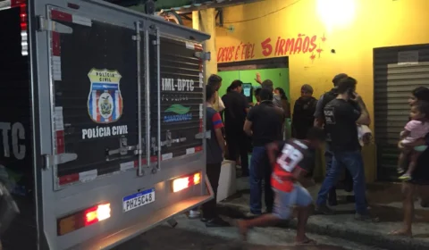 Homem é assassinado a tiros enquanto trabalhava dentro da própria borracharia