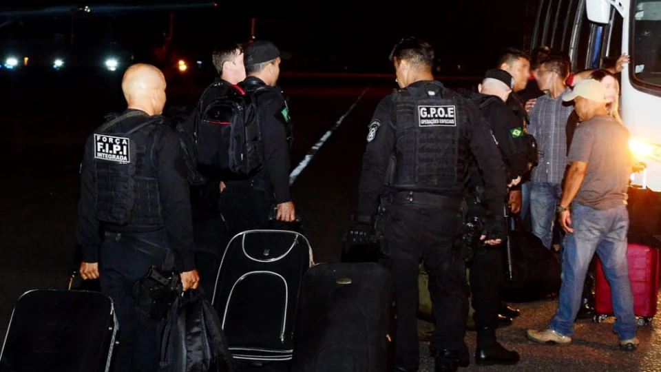 Homens da Força Tática atuam em todas as unidades carcerárias do AM