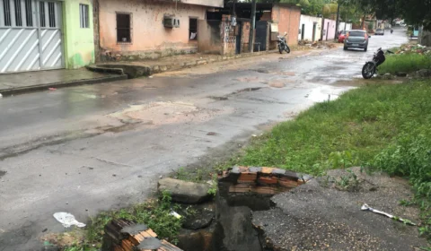 Falta de asfalto, bueiros abertos e lixeiras viciadas são a realidade de moradores no São José 3