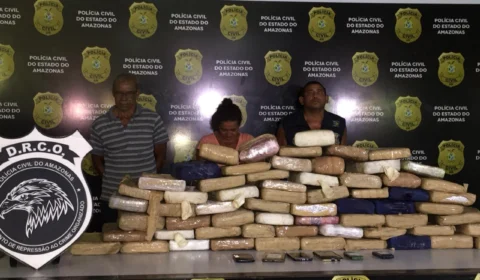 Quatro pessoas são presas e 70 quilos de drogas apreendidos durante operação no Rio Solimões