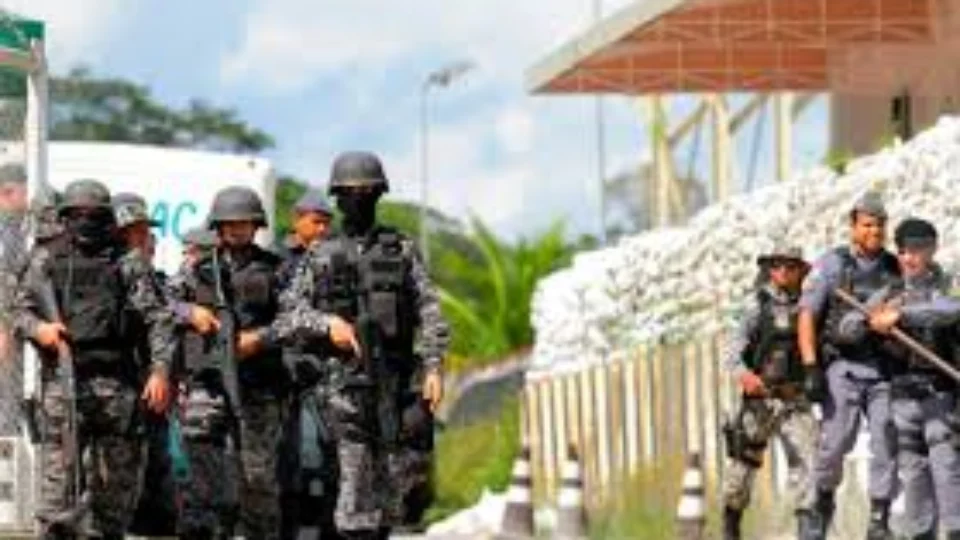 20 detentos devem ser transferidos para presídios federais após massacre no AM