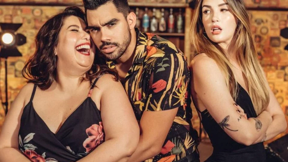 Avião do cantor Gabriel Diniz, dono do Hit ‘Jenifer’, cai no Sergipe