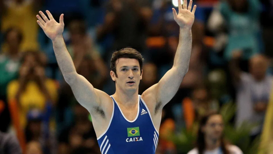 ‘Quero que as pessoas saibam que eu sou gay’, diz ginasta brasileiro