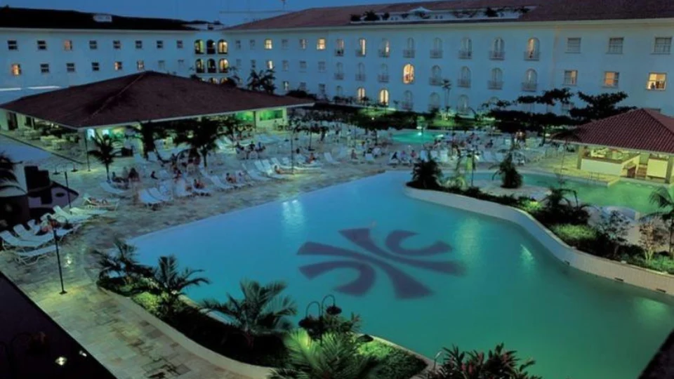 Tropical Hotel tem energia cortada após acumular dívida de R$ 8 milhões; entenda