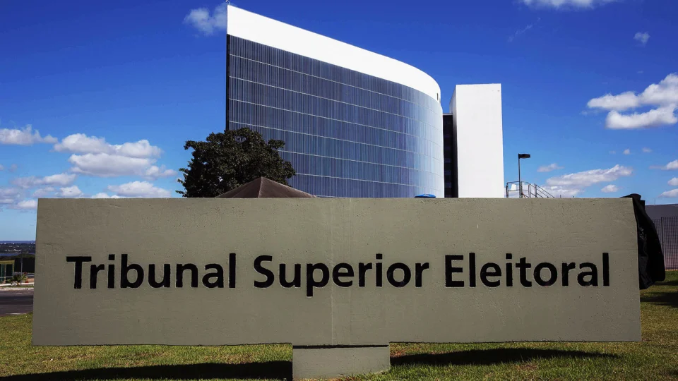 TSE afirma que ainda em 2019 existe previsão para concursos em Tribunais Regionais