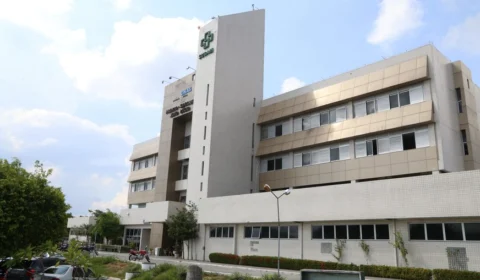 Criança atropelada por motocicleta é internada no hospital Joãozinho