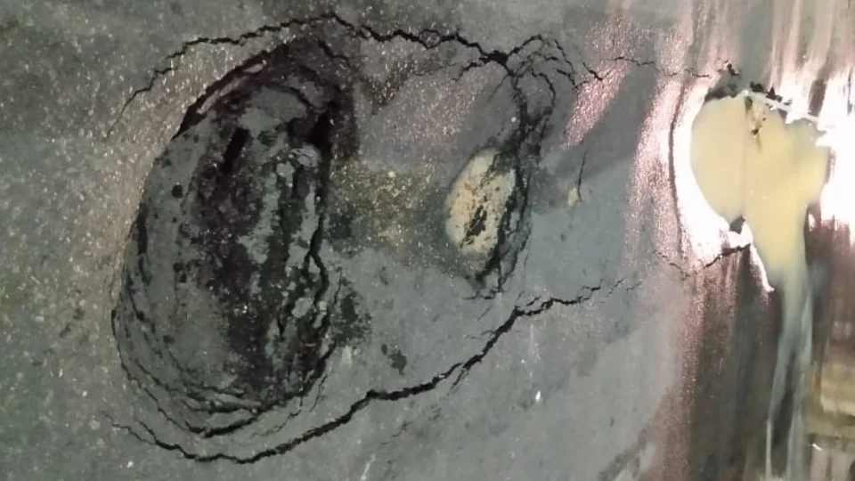 Rompimento de tubulação causa dor de cabeça à população no Cidade Nova