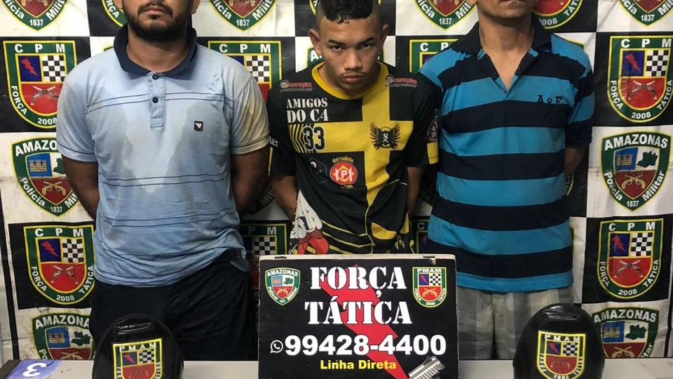 Força Tática prende três pessoas com armas de fogo