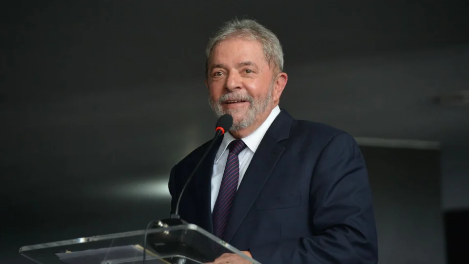 Lula pode ir para regime semiaberto