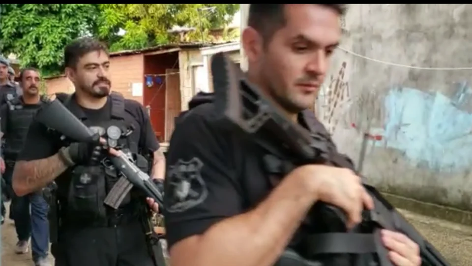 SSP-AM deflagra operação contra o tráfico  em doze bairros de Manaus