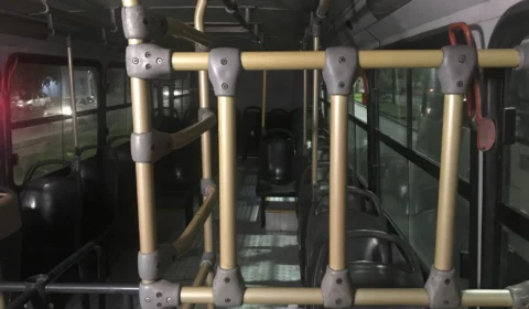 Assaltantes invadem ônibus da linha 444 e realizam arrastão – Já é o 9º assalto do motorista somente esse ano