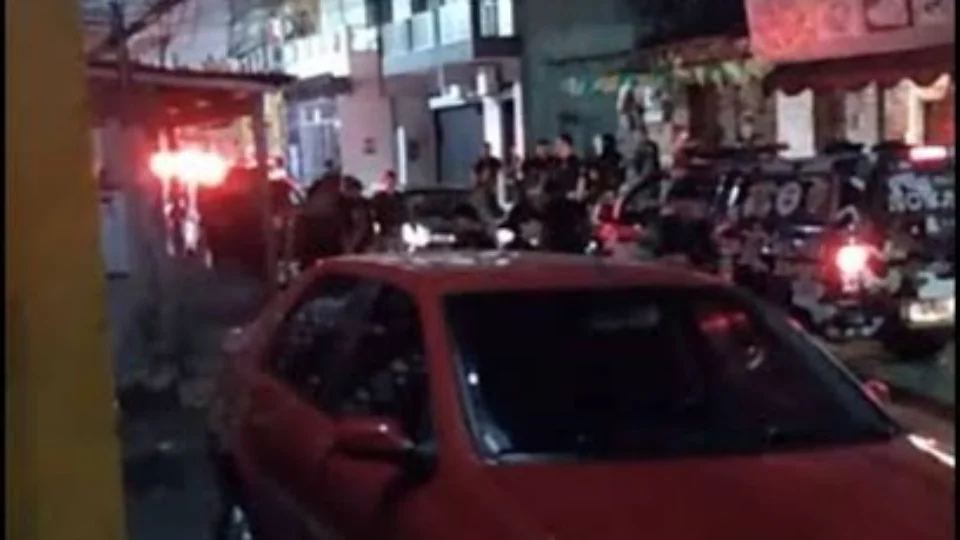 Rocam prende 14 homens e apreende 10 armas de fogo no Nova Cidade