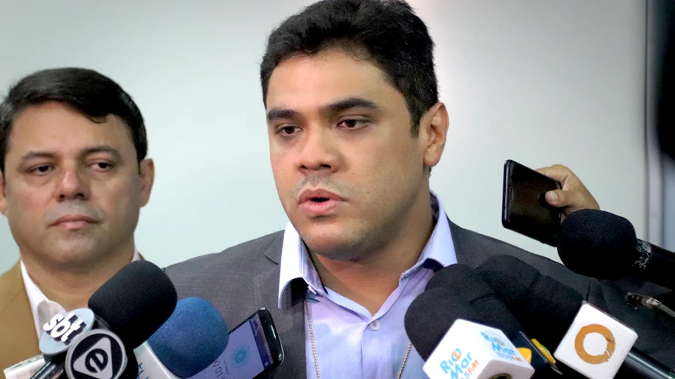 FIQUE ALERTA | Sobe o número de fraudes com cartão de crédito na capital