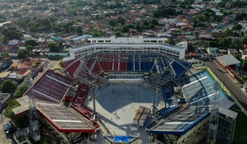 Em Parintins, Amazonastur cadastra profissionais para curso em atendimento