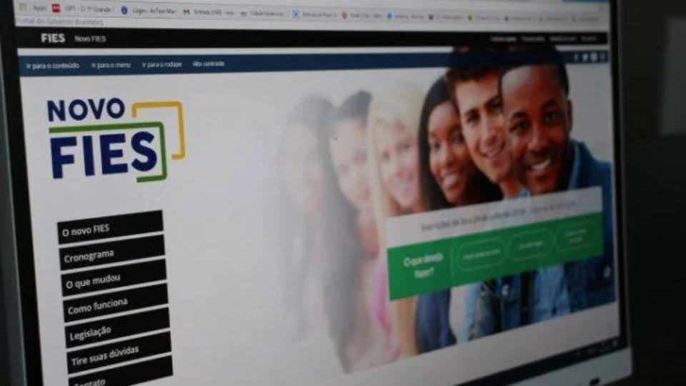Mais de 46 mil vagas são ofertadas pelo Fies a juro zero