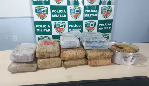 Policiais militares apreendem drogas em embarcação no Porto de Manaus