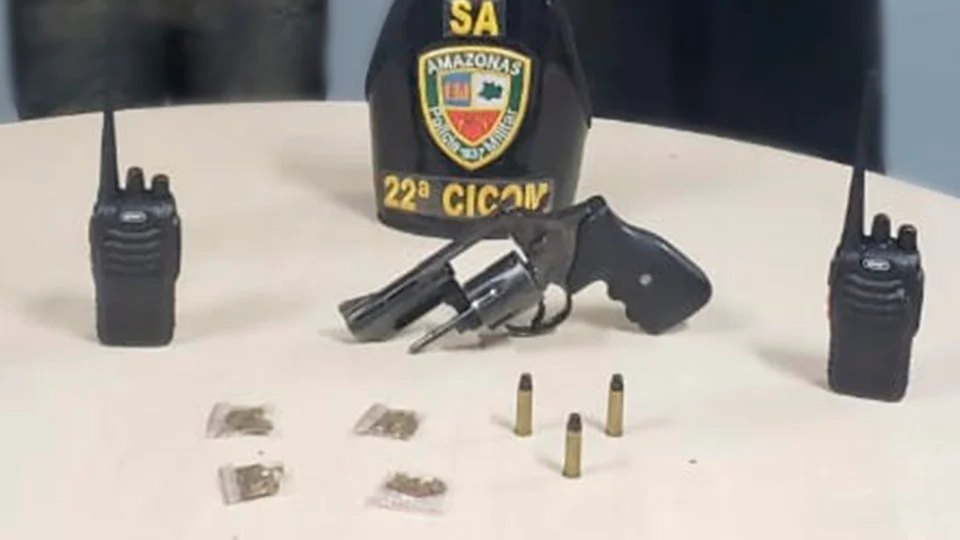 Polícia detém suspeitos de tráfico que estariam expulsando moradores do bairro Santa Etelvina