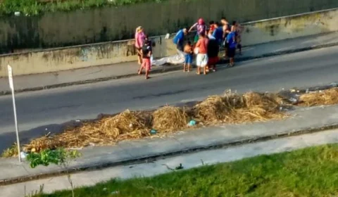 Após briga, homem pula em igarapé, passa mal e morre afogado em Manaus