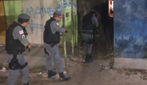 Quatro veículos são recuperados após prisão de seis pessoas