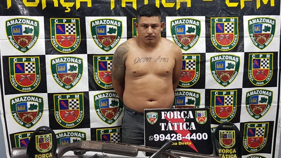 Polícia Militar prende homem por posse ilegal de arma de fogo