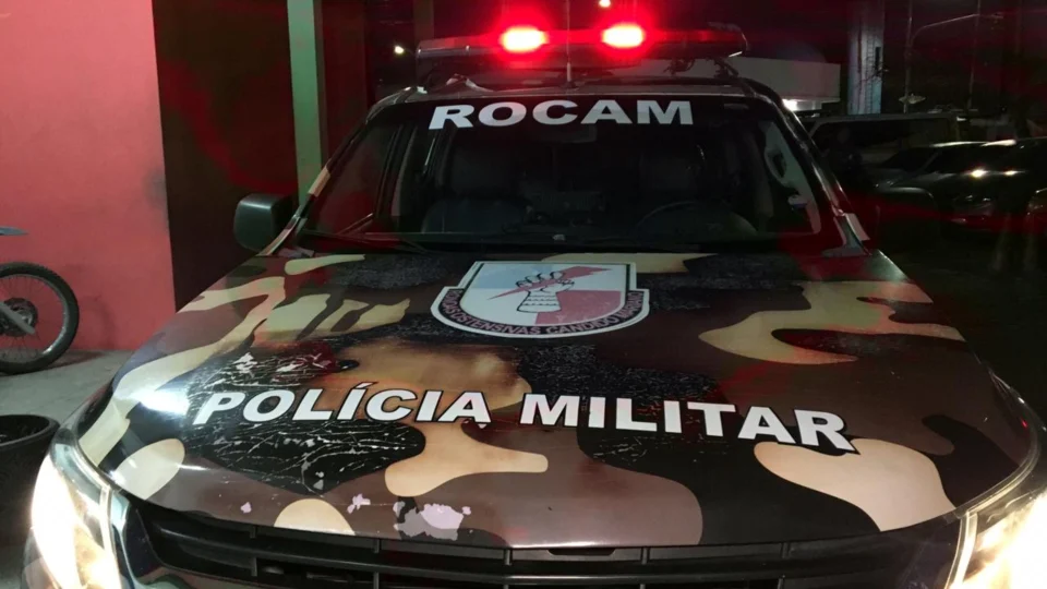 Dupla é presa por tráfico de drogas em laboratório, no Novo Israel