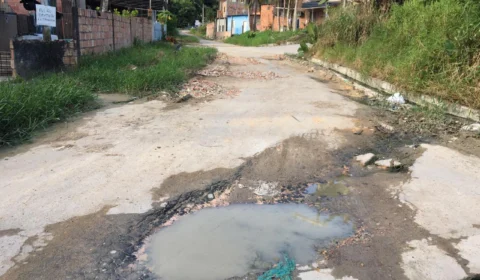 Sem asfalto, esgoto, iluminação e segurança, moradores do bairro Santa Etelvina pedem ajuda
