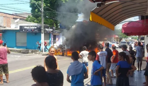 Moradores ateiam fogo em protesto na Betânia