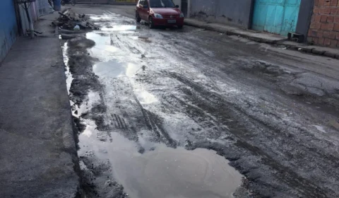Moradores do Tancredo Neves denunciam recapeamento inacabado no bairro
