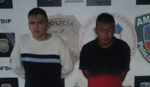 Demonstrando nervosismo à polícia, homens acabam presos por tráfico de drogas