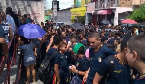 Spray de pimenta estoura e causa pânico entre aluno do Colégio Militar