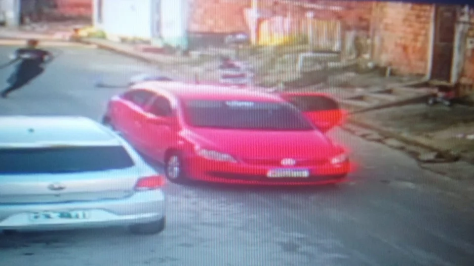 Suposto motorista de “App” da apoio para criminosos cometerem homicídio no Santa Etelvina