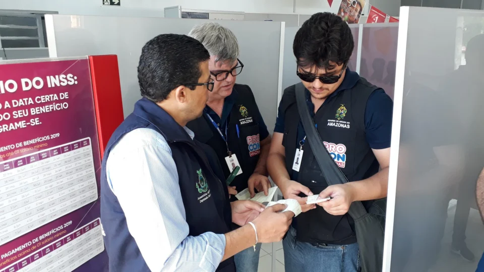 Agência bancária de Rio Preto da Eva é autuada pela sexta vez