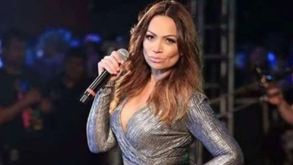 Show da cantora Solange Almeida na Feira do Abacaxi, em Itacoatiara, é suspenso