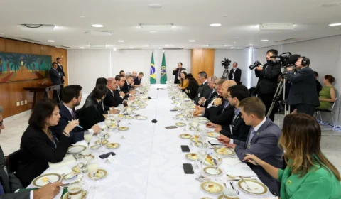 O presidente Jair Bolsonaro afirma que governo não vai criar novos impostos