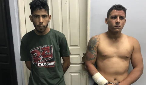 Bizarro – Após abandonar parceiro de roubo e a própria moto no Águas Claras, assaltante vai presta boletim de ocorrência e acaba preso