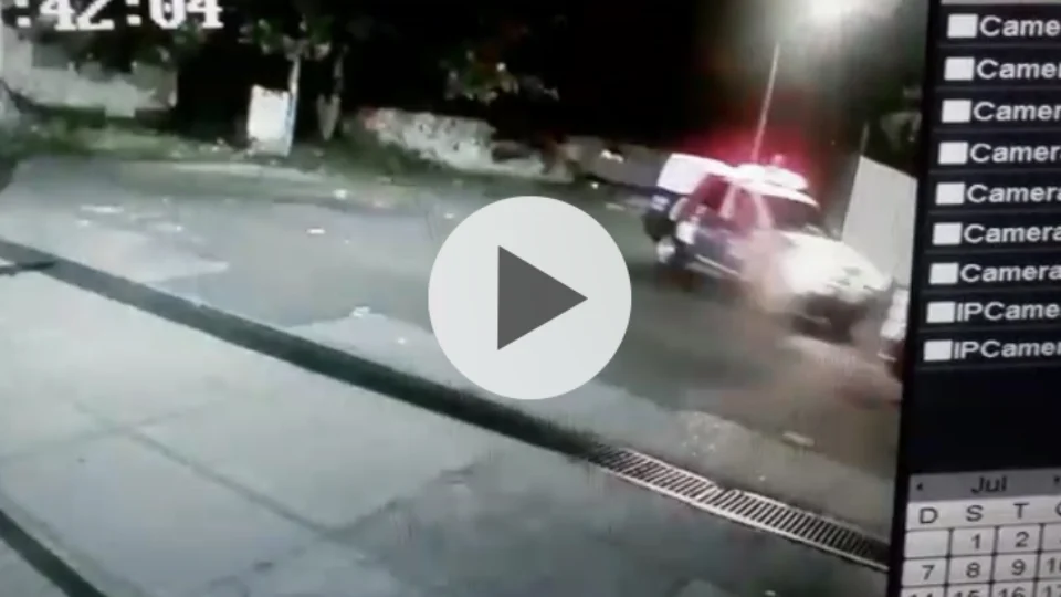 Veja o momento em que policiais perseguem assaltantes em carro roubado no bairro da União