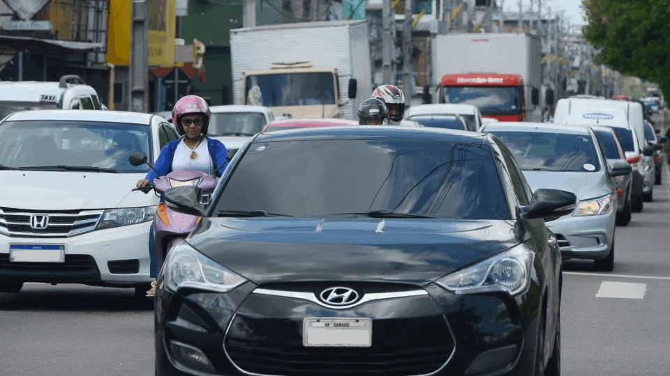 Prazos para pagamento e descontos no IPVA para placas de final 5, 6 e 7 terminam nesta quarta (31)