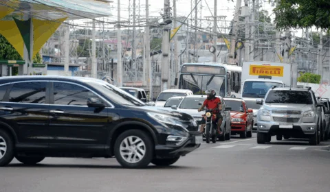 Veja como fica trânsito e transporte coletivo para desfiles das escolas de Samba e Carnaboi em Manaus