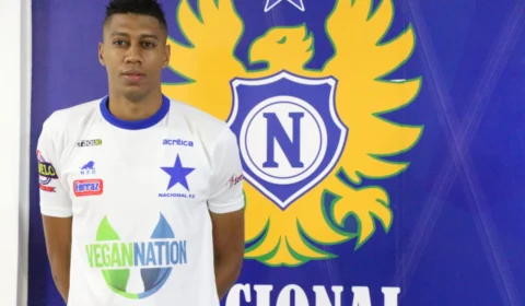 Zagueiro Rafael Vitor do Nacional destaca união no elenco e revela otimismo