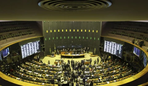 Câmara aprova texto-base da reforma da Previdência