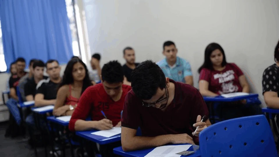 Tribunal de Justiça do Amazonas retifica edital de abertura de concurso público